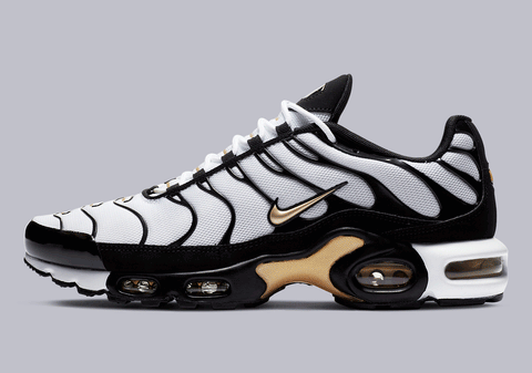 products/Nike-Air-Max-Plus-CZ9188-001-6.gif